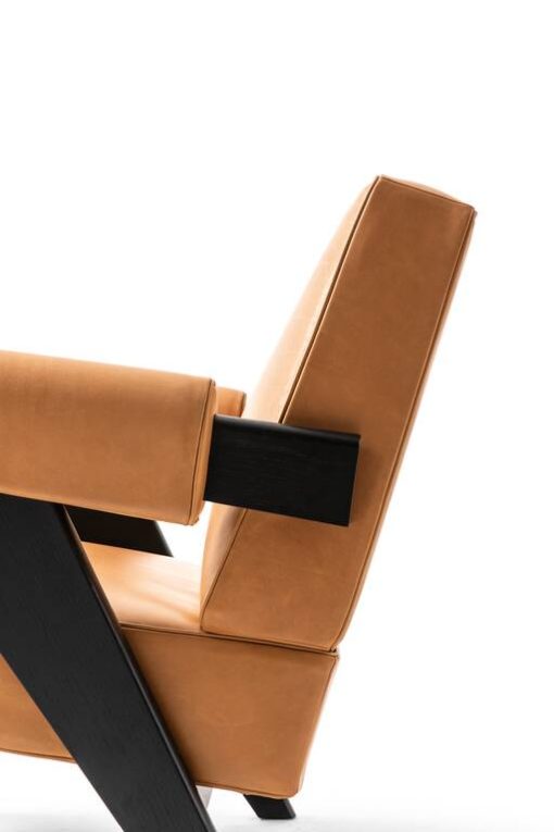 Capitol Complex Armchair - Cassina - Image 3