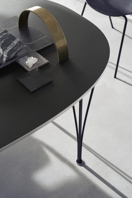 Superellipse™ Dining Table - Fritz Hansen - Image 5
