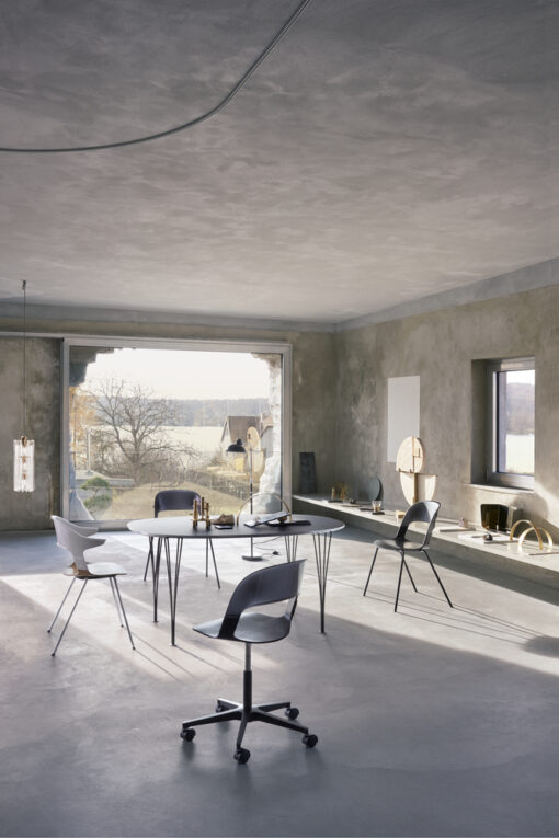 Superellipse™ Dining Table - Fritz Hansen - Image 6