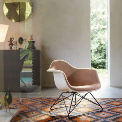 Alternative view of Eames plastic armchair RE LAR - Vitra
