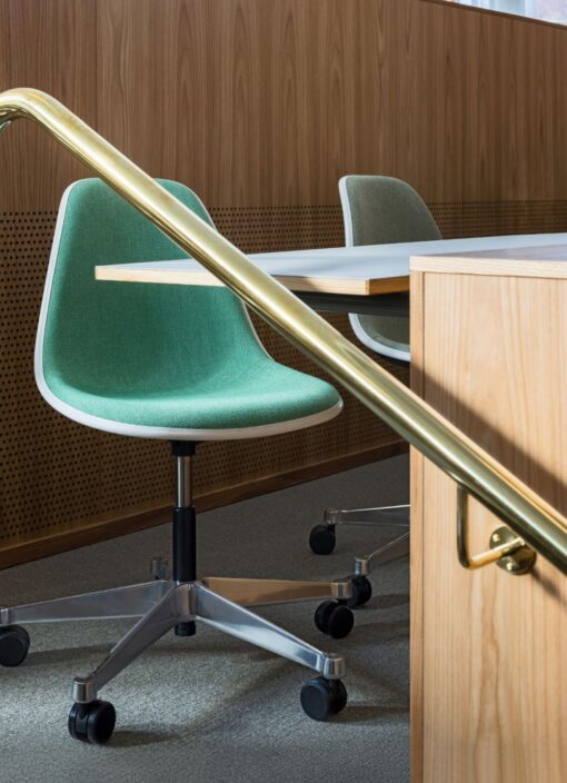 Eames Plastic Side Chair RE PSCC - Vitra - Image 11