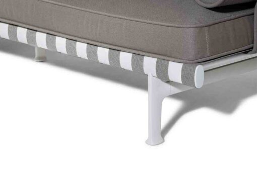 Souvenir d'Italie Sofa - Poltrona Frau - Image 8