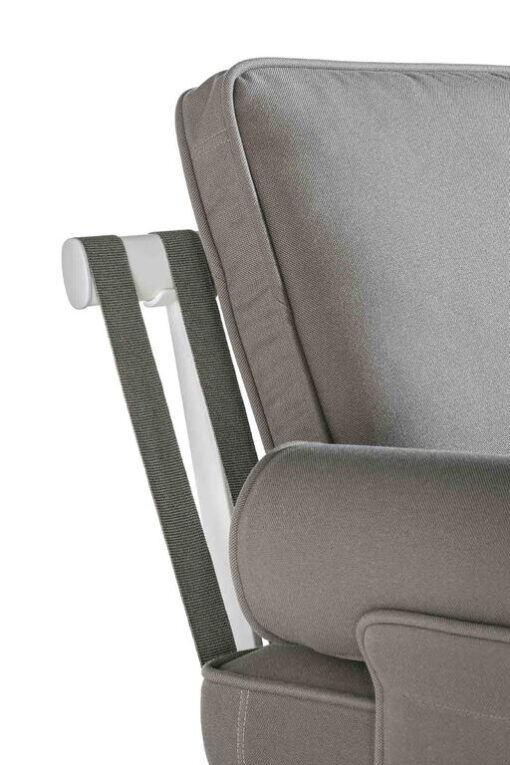 Souvenir d'Italie Sofa - Poltrona Frau - Image 10