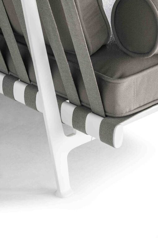 Souvenir d'Italie Sofa - Poltrona Frau - Image 11
