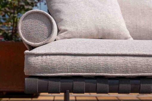 Souvenir d'Italie Sofa - Poltrona Frau - Image 17