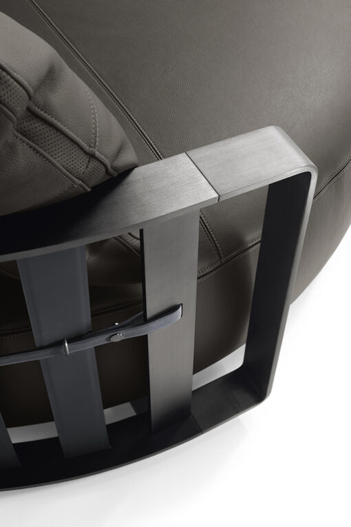 Scarlett Round Sofa - Poltrona Frau - Image 3