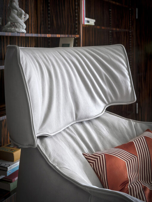 Archibald King | Armchair - Poltrona Frau - Image 10