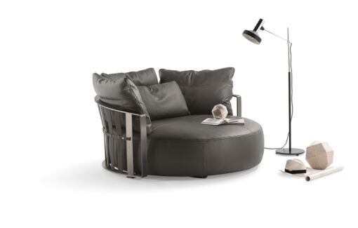 Scarlett Round Sofa - Poltrona Frau - Image 4