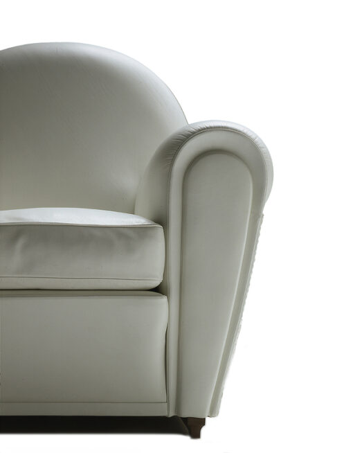 Vanity Fair Armchair - Poltrona Frau - Image 3