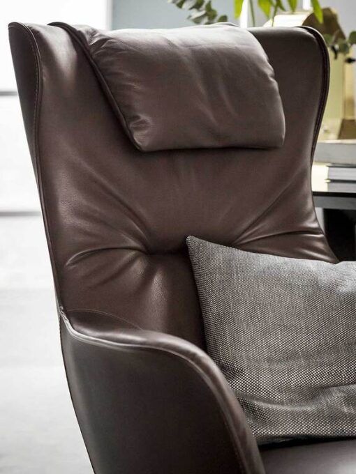 Mamy Blue Armchair - Poltrona Frau - Image 11