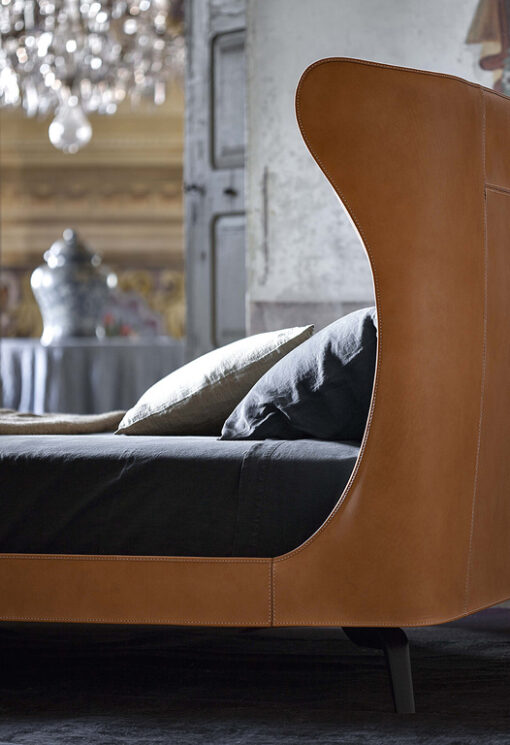 Mamy Blue Bed - Poltrona Frau - Image 4