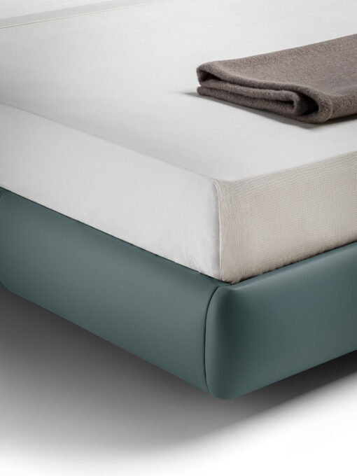 Archibald Bed - Poltrona Frau - Image 6