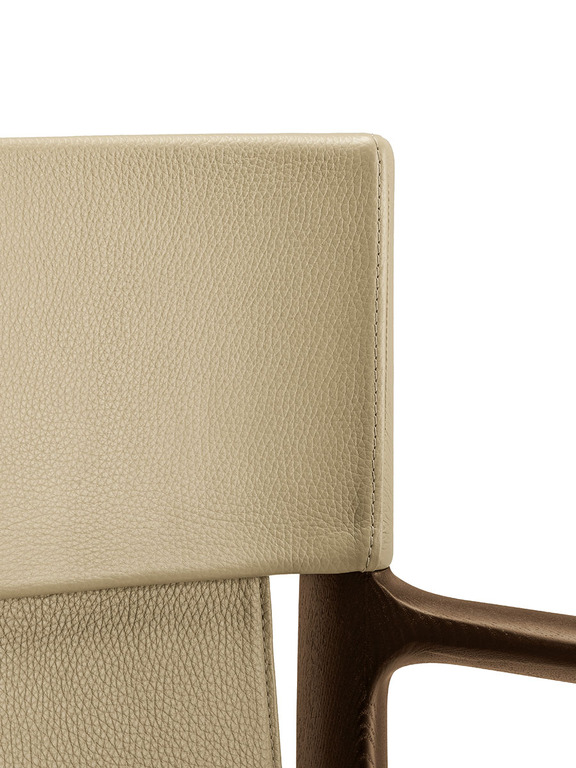 Isadora Chair With Arms - Poltrona Frau - Image 11