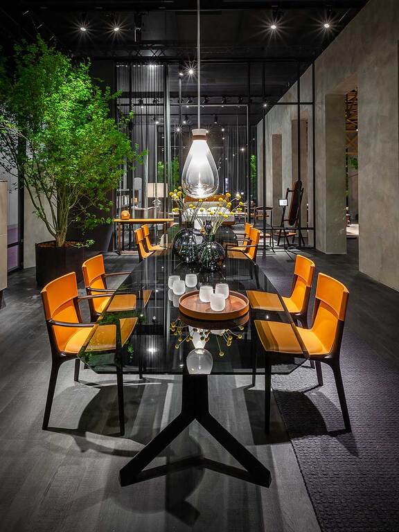 Isadora Chair With Arms - Poltrona Frau - Image 16