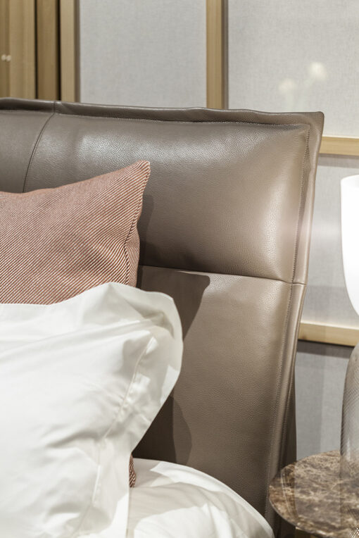 Mr Moonlight Bed - Poltrona Frau - Image 9