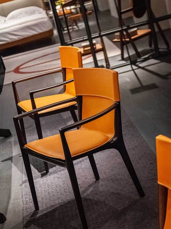 Isadora Chair With Arms - Poltrona Frau - Image 18