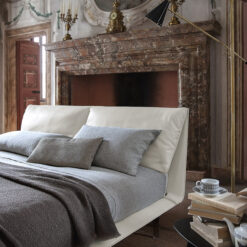 Alternative view of John-John Bed - Poltrona Frau