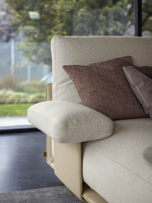 Blisscape Sofa - Poltrona Frau - Image 17