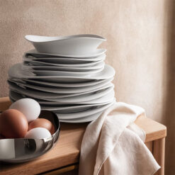 Alternative view of Cobra Serving Bowl - Georg Jensen