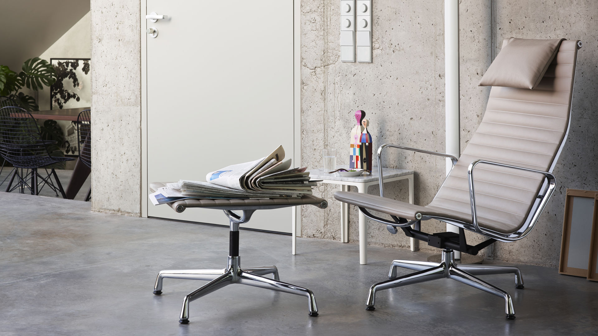Aluminium Chair EA 125 Lounge - Vitra - Image 2