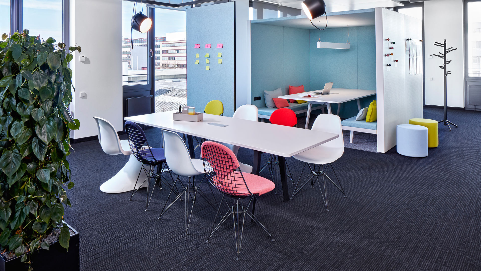 Visiona Stool - Vitra - Image 7