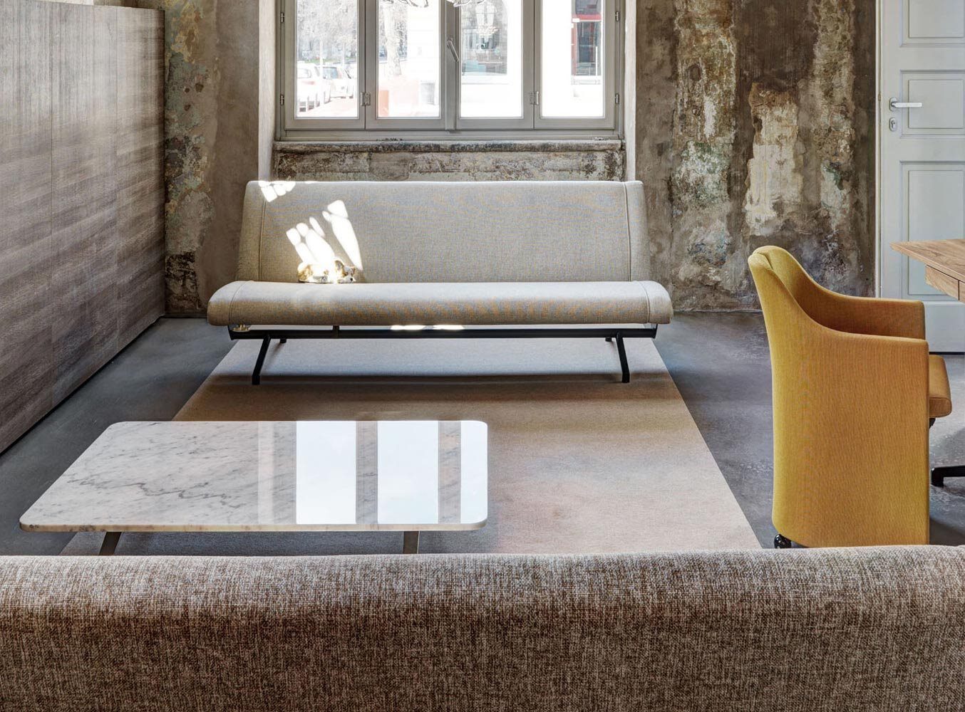 D70 Sofa - Tecno - Image 3